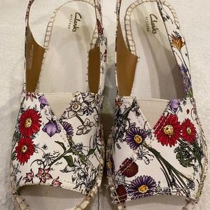 Clarks, Petrine Rhea Wedge Sandals, Size 10